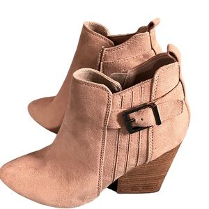 Charlotte Russe Light Brown Tan Suede Platform Ankle Booties Boots Women's 7
